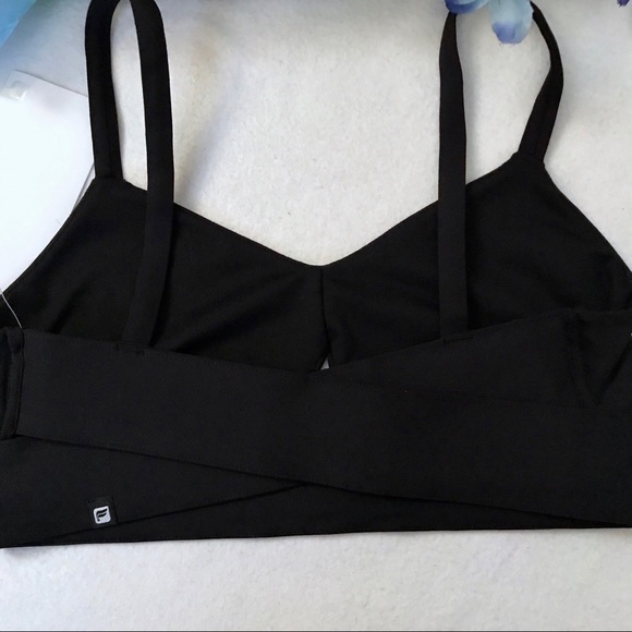 ❌SOLD❌ Fabletics NWT Black Sports Bra Women XS (4) - Picture 5 of 8